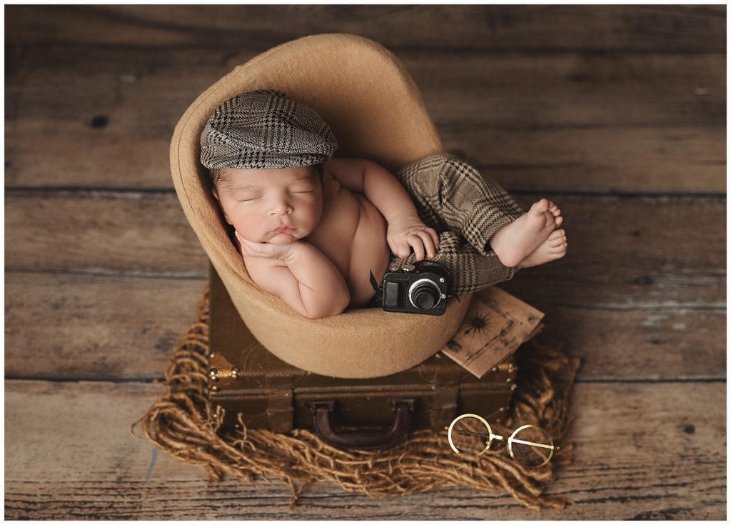 Baby Lucas, Connecticut Newborn & Infant Photographer located in Litchfield County CT - Fairfield County CT and Westchester County NY