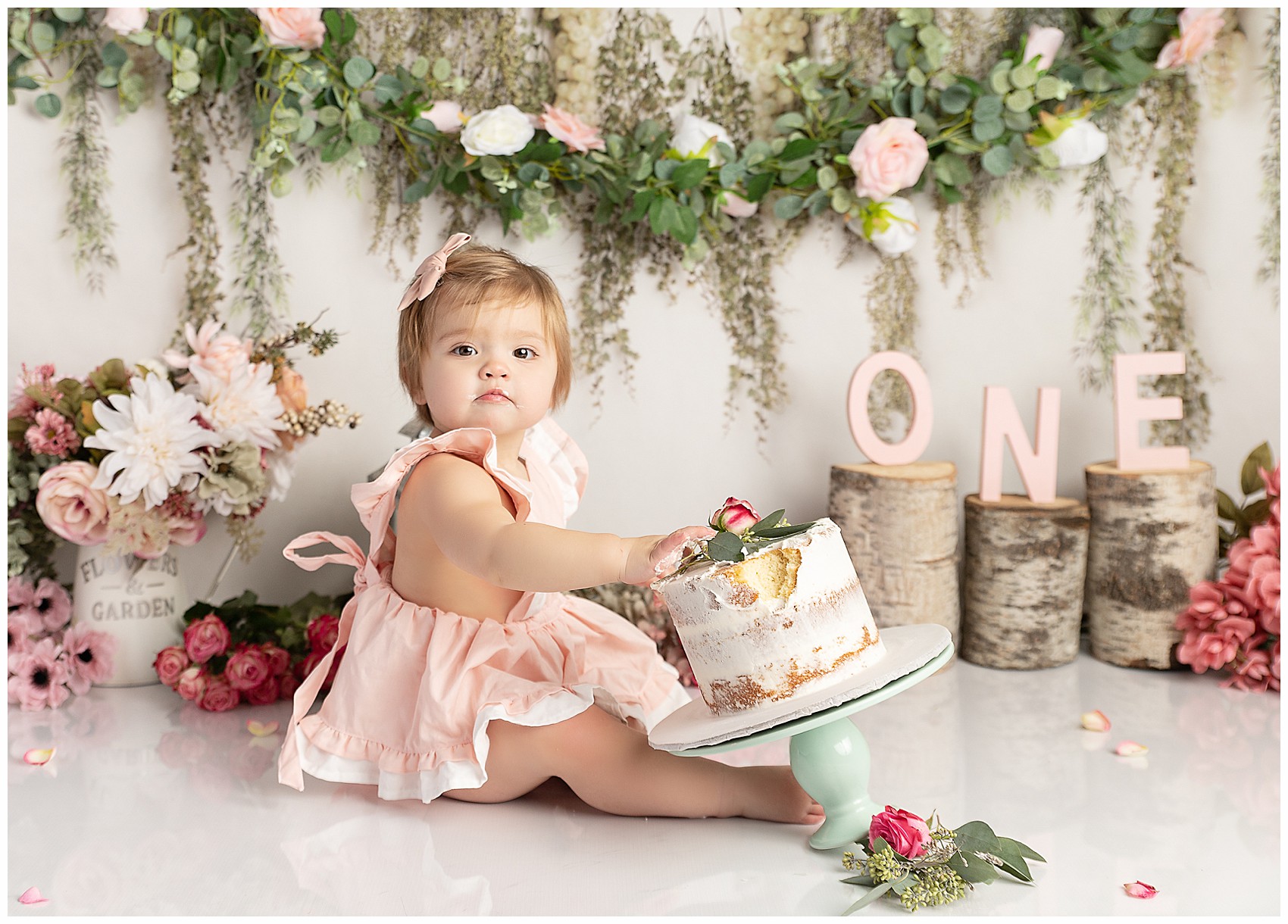 Daisy K's Cake Smash Photo Shoot — Becki Williams Photography